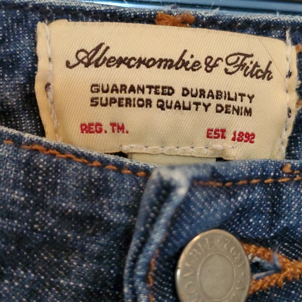Jeans - Picture 3 of 4